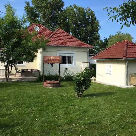 Villa Ida Balatonmariafurdo Exterior foto