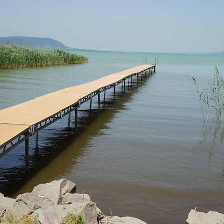Villa Ida Balatonmariafurdo Exterior foto