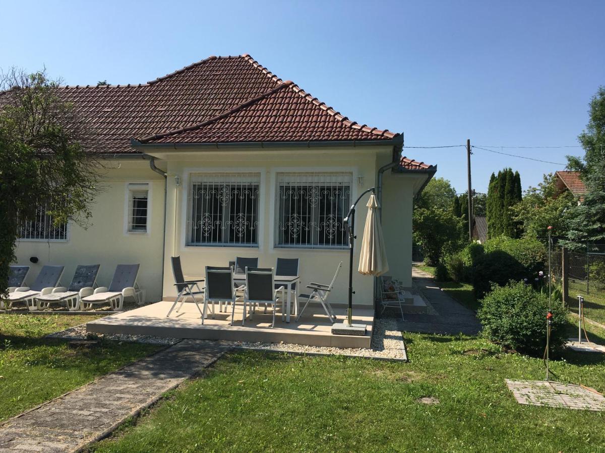 Villa Ida Balatonmariafurdo Exterior foto